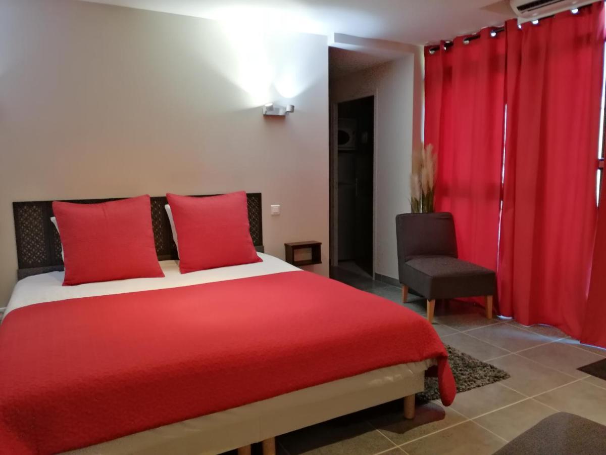 Appart-Hotel Chanzy / อองกูแลม ภายนอก รูปภาพ