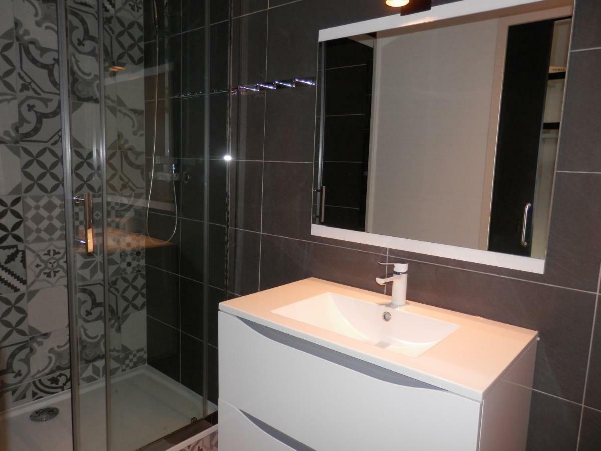 Appart-Hotel Chanzy / อองกูแลม ภายนอก รูปภาพ