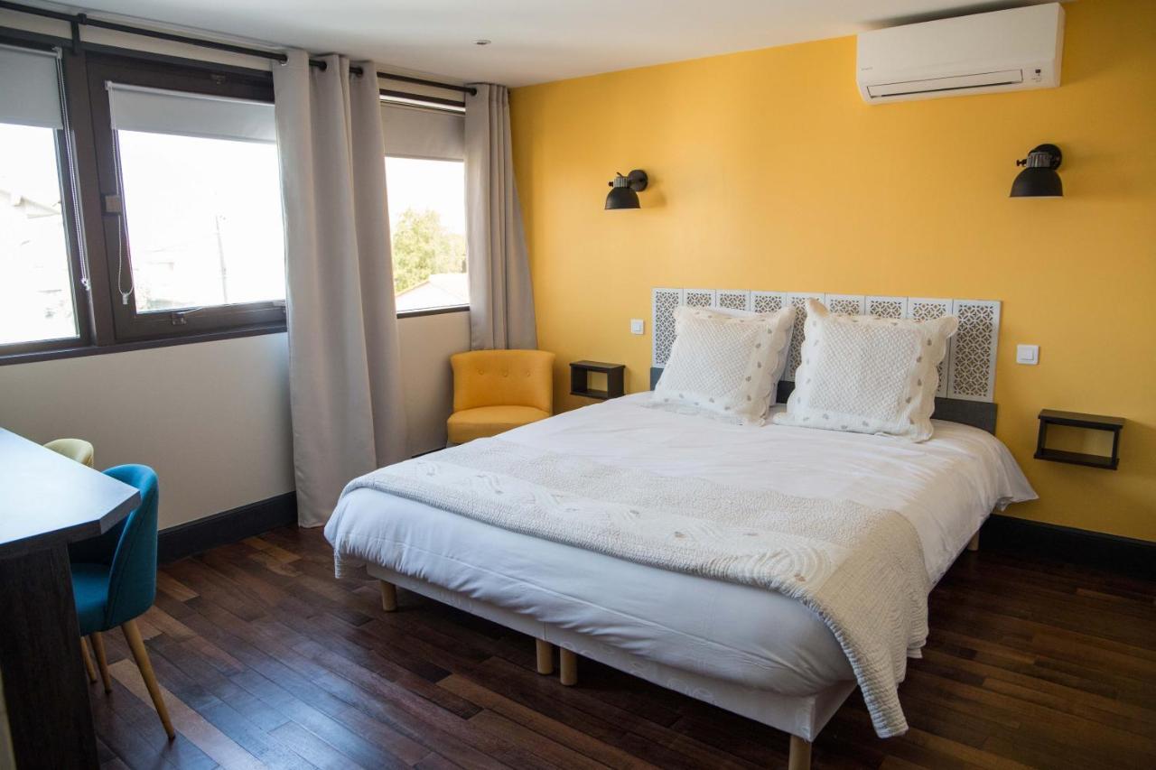 Appart-Hotel Chanzy / อองกูแลม ภายนอก รูปภาพ